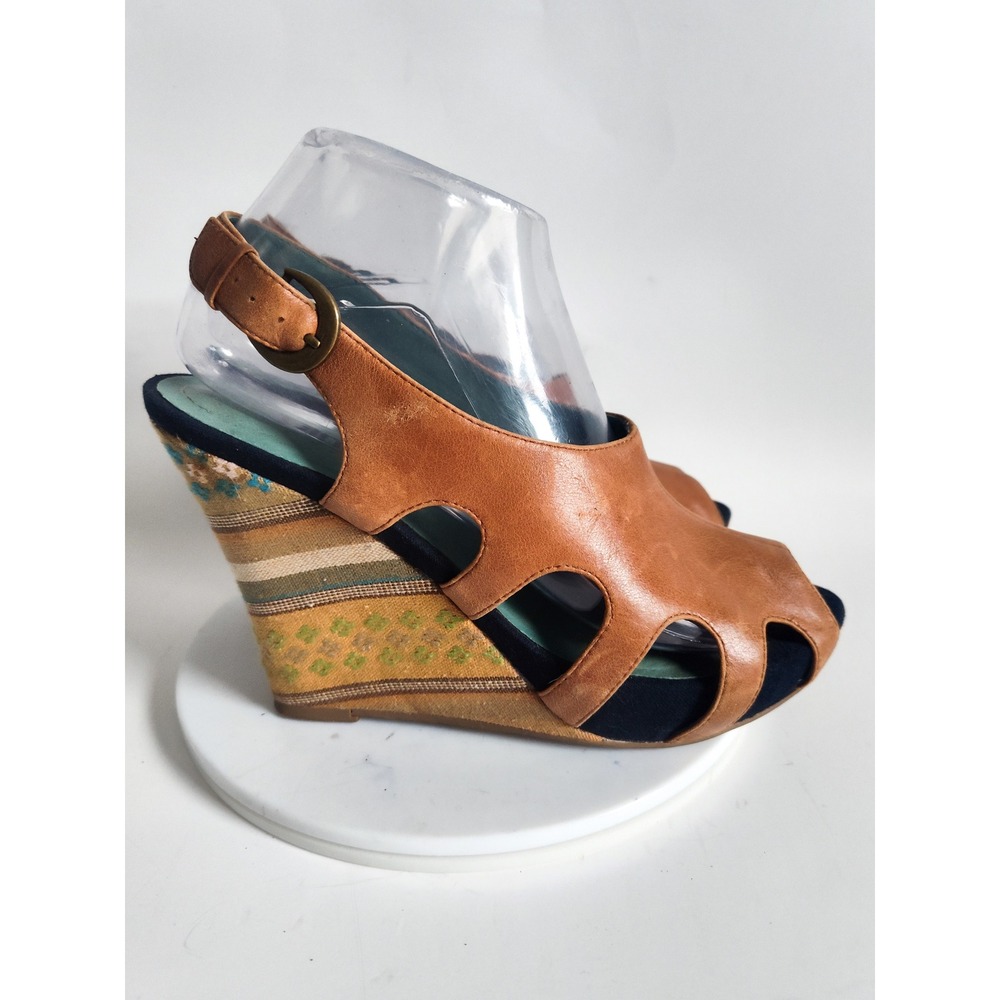 Pink Studio Wedge Sandals 8.5 Embroidered Cutout Brown Leather Boho Summer